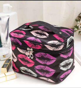 Cosmetic Bag- Lips Blk/Pink